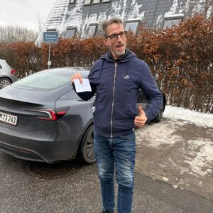 Tillykke til ny bilist — Kørekortet er bestået! 🚗✨
Stærkt kørt og kæmpe tillykke med friheden.
Pas på dig selv derude! 🙌